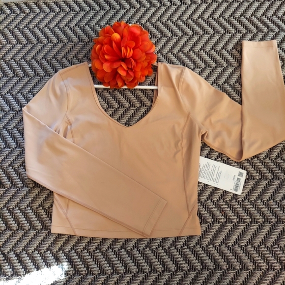 NWT Women's Lululemon Align Long Sleeve Crop Size 8 Color: Contour - Picture 2 of 6